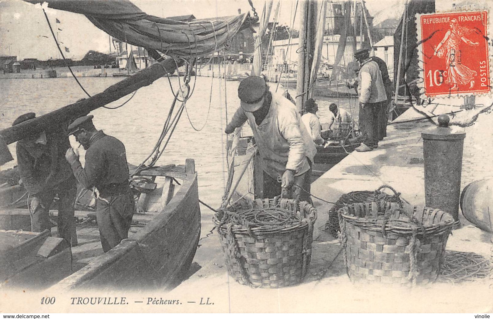 A-19-2785 : TROUVILLE. PECHEURS SUR LE QUAI. PANIER. EDITION LL. - Trouville