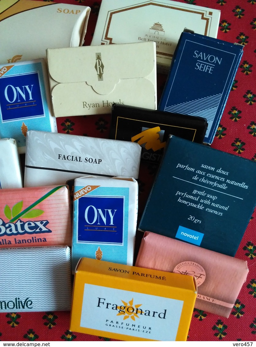 Lot De 22 Savonnettes - Beauty Products