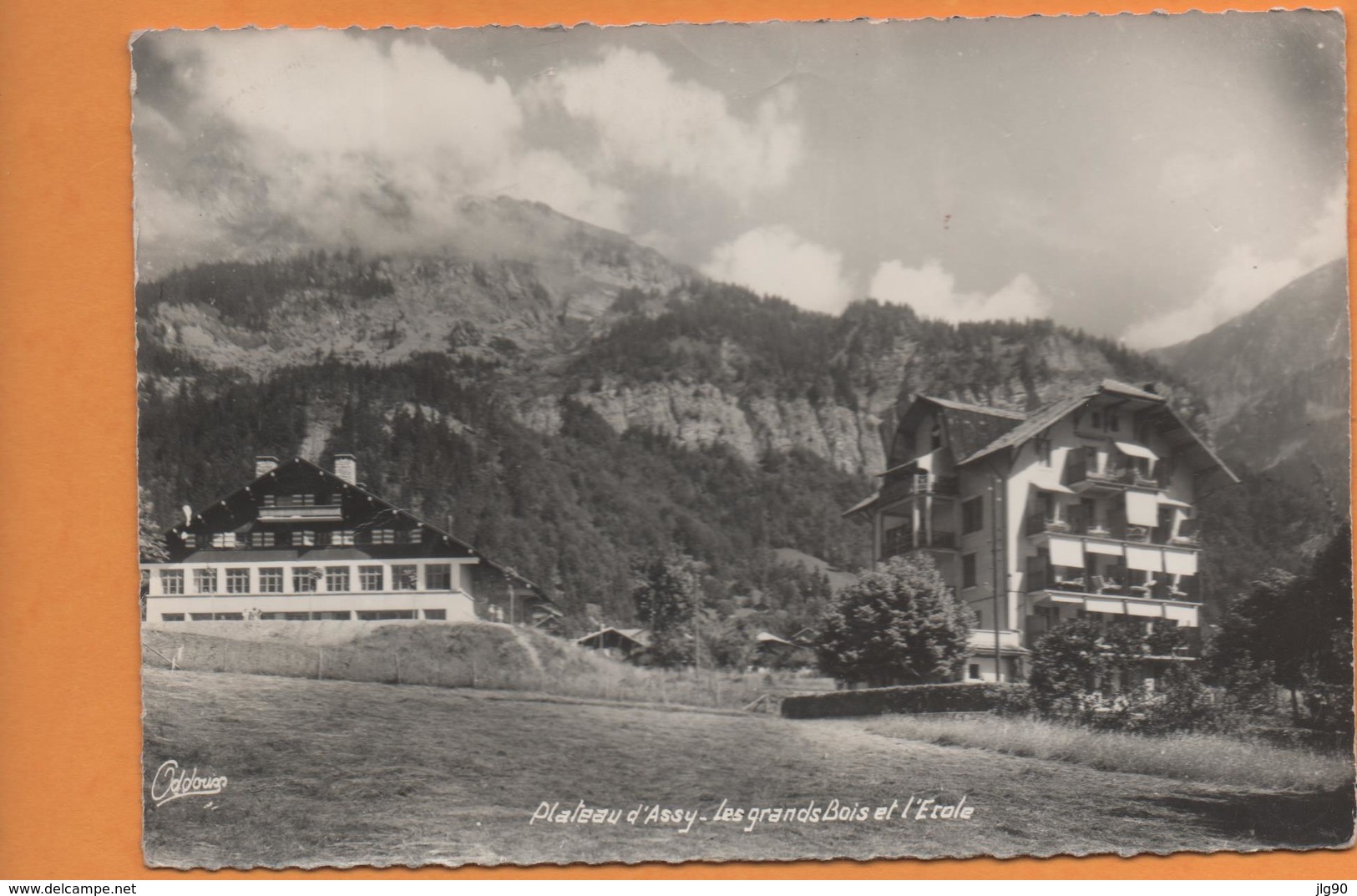 CPSM Plateau D'Assy Les Grans Bois Et L'Ecole Ed Fousset-Oudoux Non Circulée - Passy