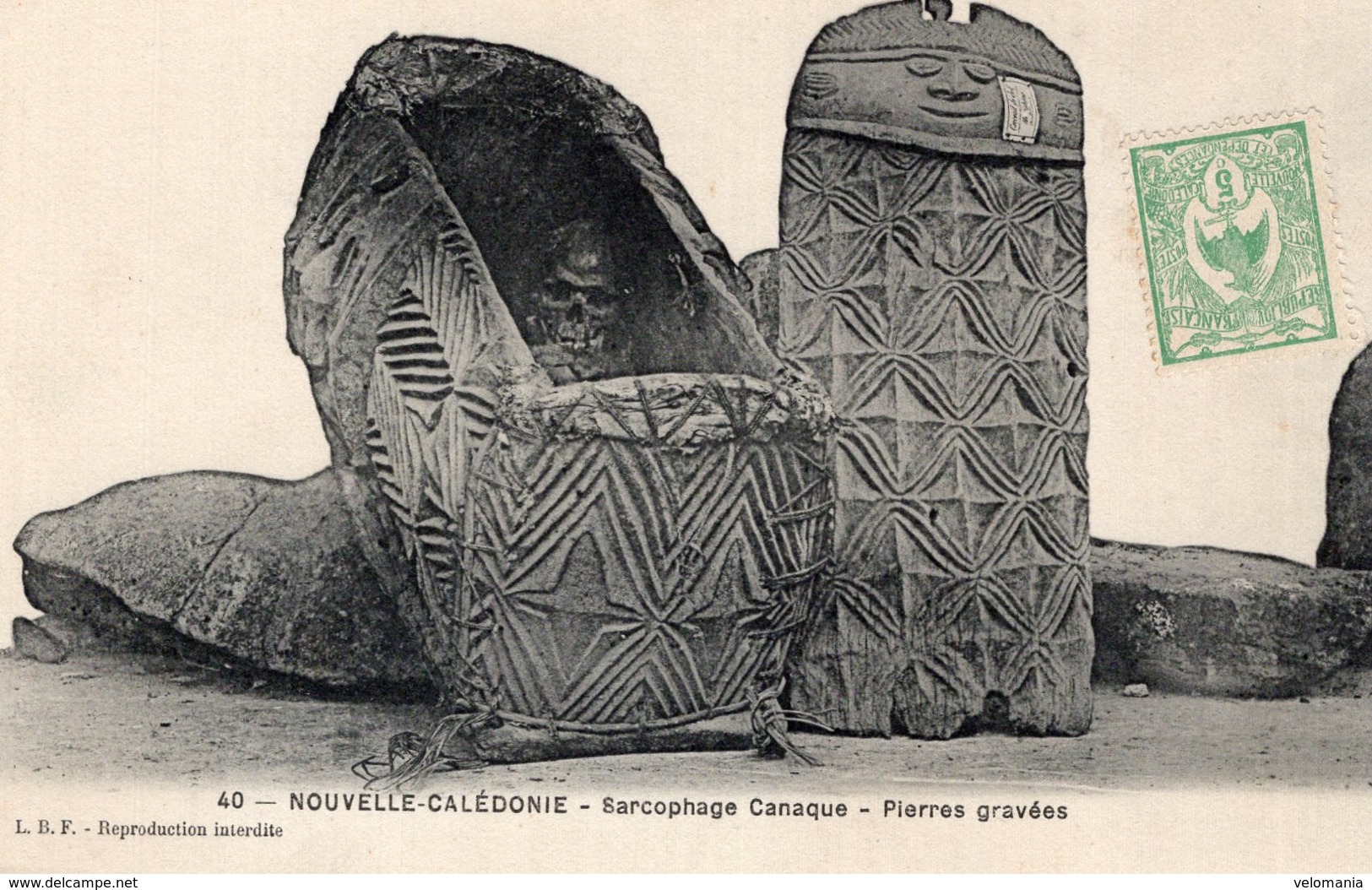 S1181 Cpa  Nouvelle Calédonie - Sarcophage Canaque, Pierres Gravées - Nouvelle Calédonie