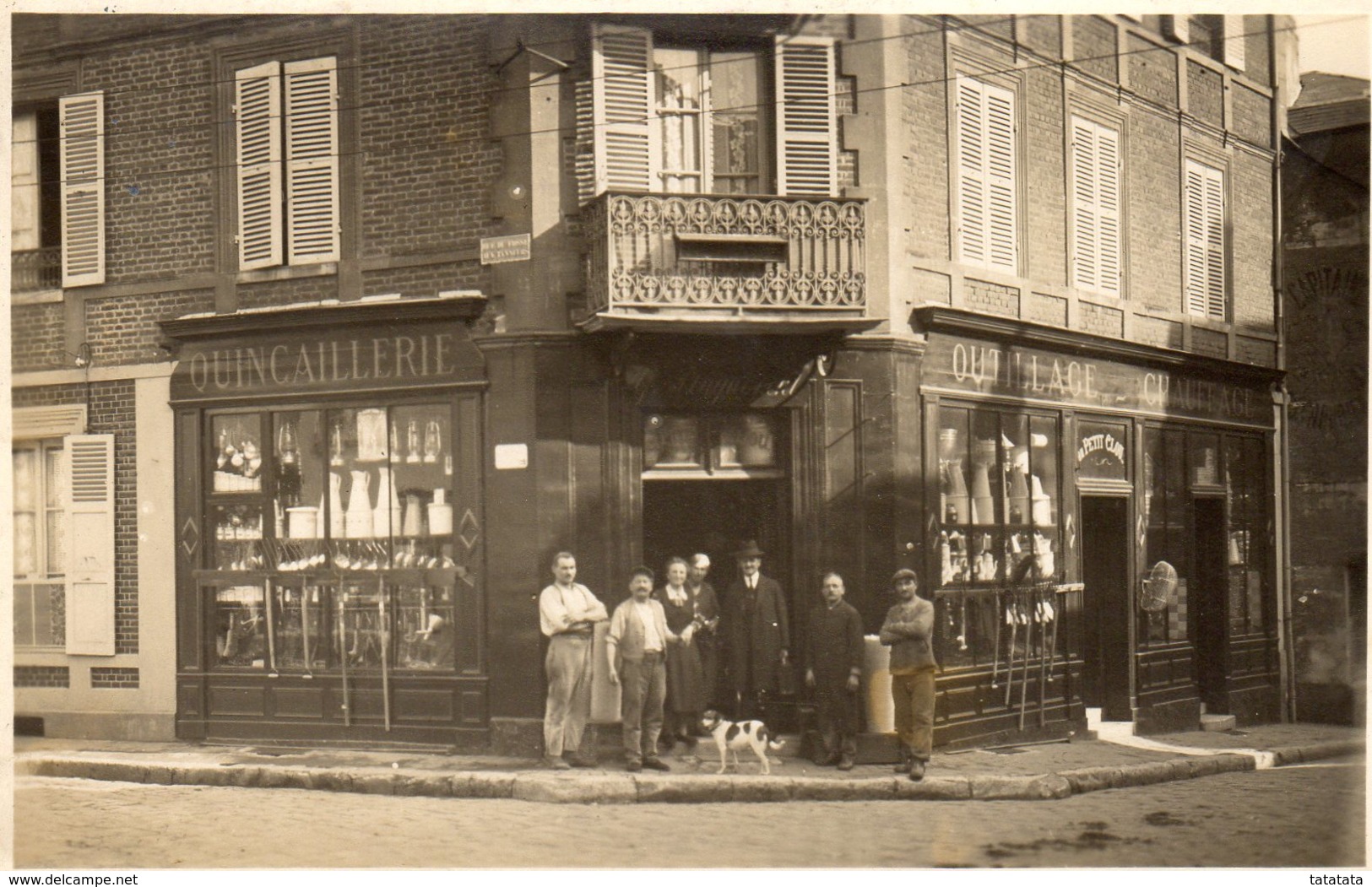 NAVILLY CARTE PHOTO DEVANTURE MAGASIN QUINCAILLERIE OUTILLAGE  Au Petit Clou - Autres & Non Classés