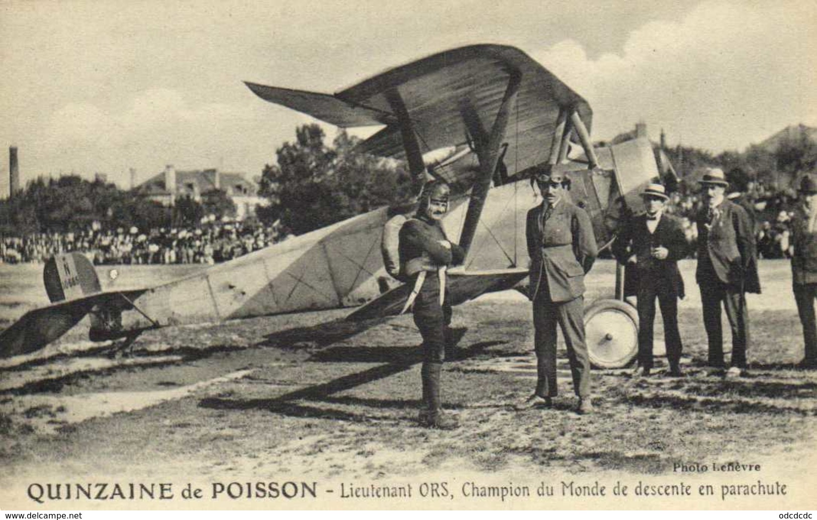 QUINZAINE De POISSON  Lieutenant ORS ,Champion Du Monde De Descente En Parachute RV - Aérodromes