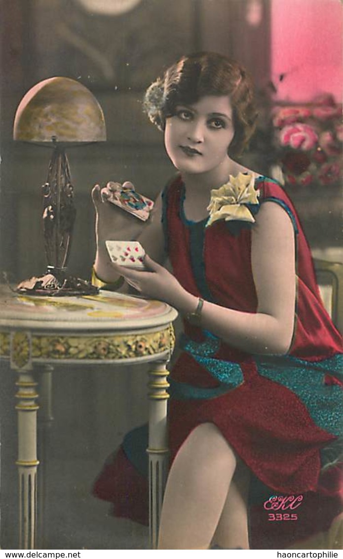 Femme Jouant Aux Cartes Jeu De Cartes Cartes à Jouer - Cartes à Jouer