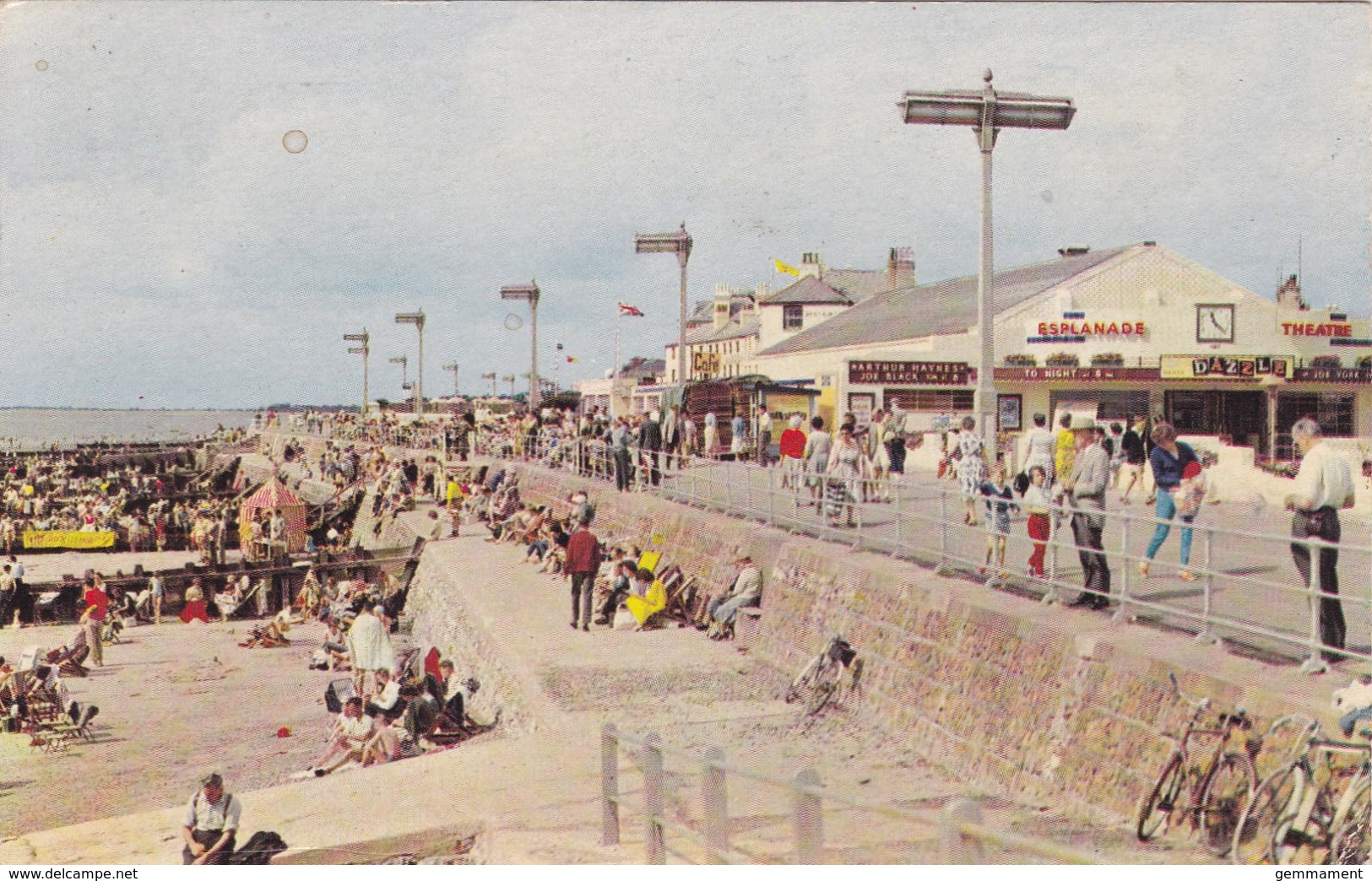 BOGNOR REGIS - THE SANDS AND ESPLANADE THEATRE - Bognor Regis