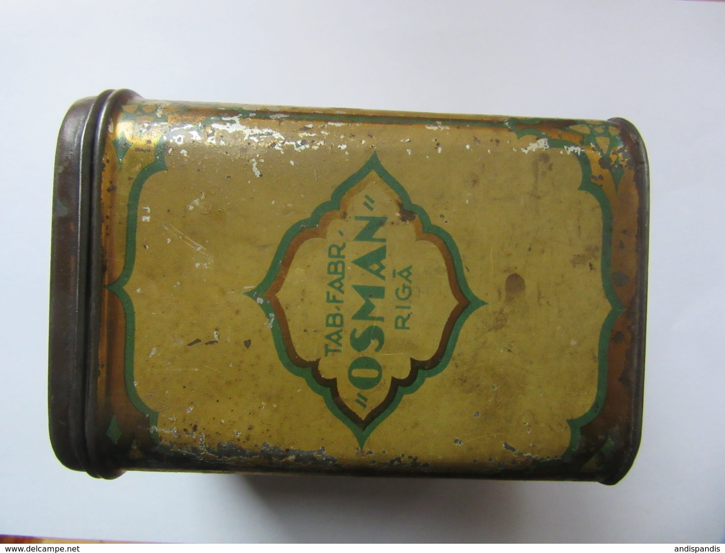 Old  " MURAD "tobacco Tin Box Manufacture " OSMAN '' In Riga  1920 / 30s - Tabaksdozen (leeg)