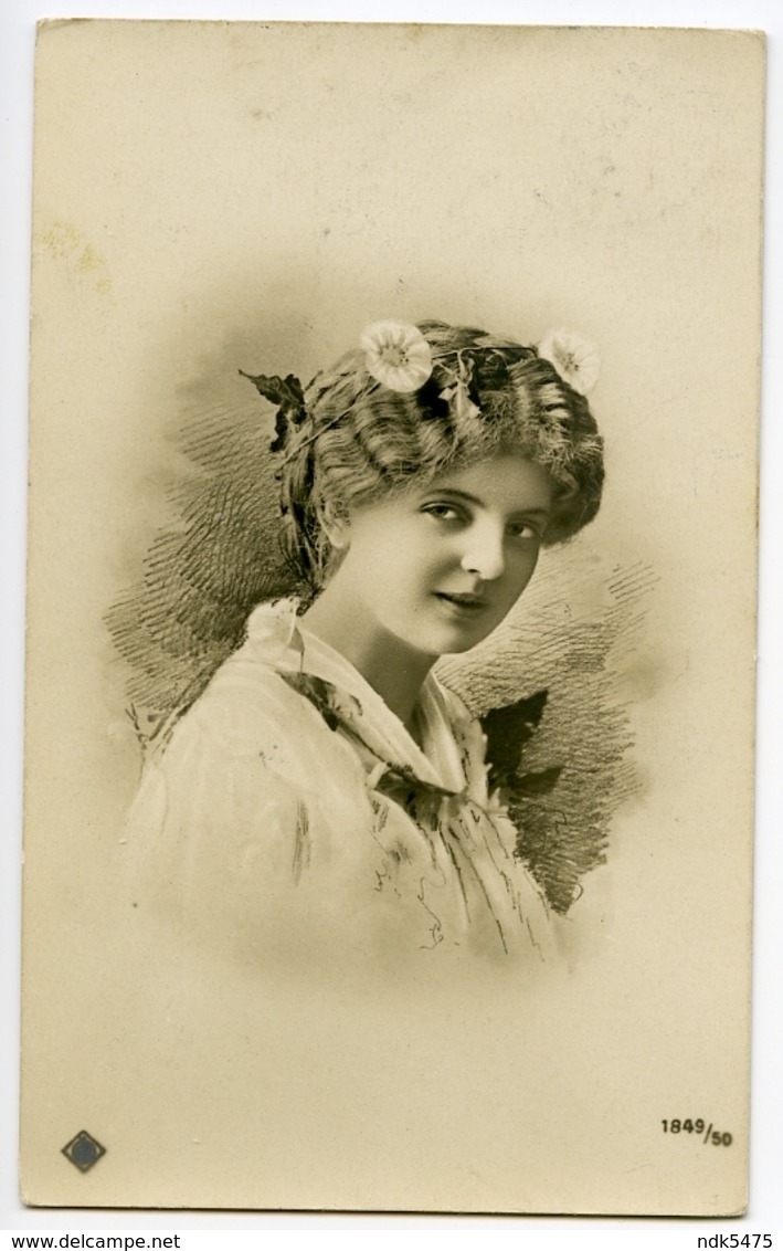 PRETTY GIRL WITH FLOWERS IN HER HAIR / ADRESSE - MAASTRICHT, PENSIONNAT URSULINES, GRAND FOSSE (HEYHST) - Women