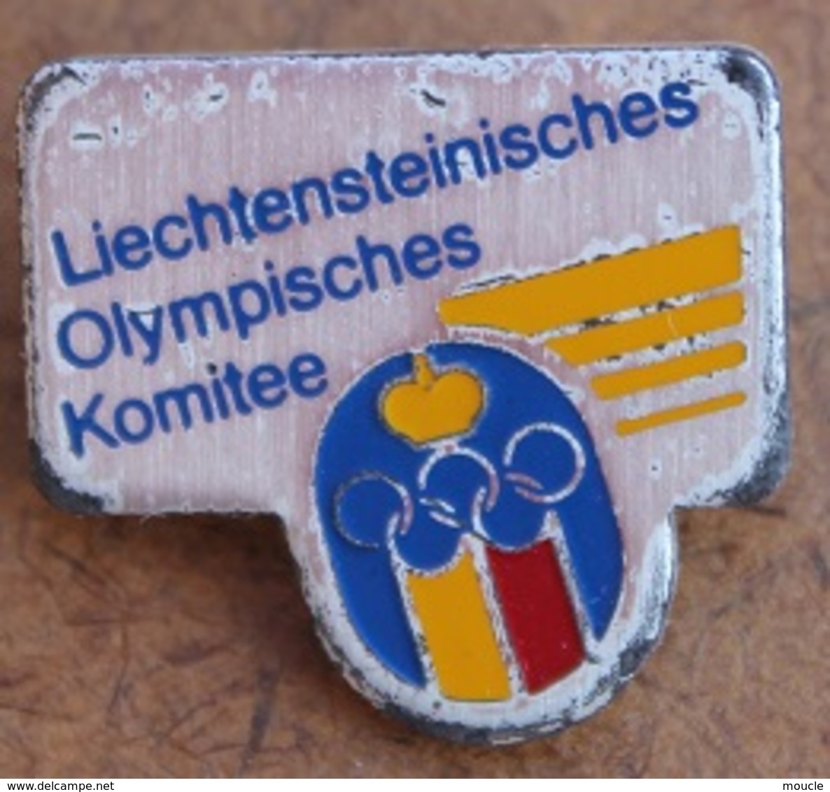 ATTENTION C'EST UNE BROCHE - SPINDEL - BROOCH -  JEUX OLYMPIQUES -  LIECHTENSTEINISCHES OLYMPISCHES KOMITEE - Olympic Games