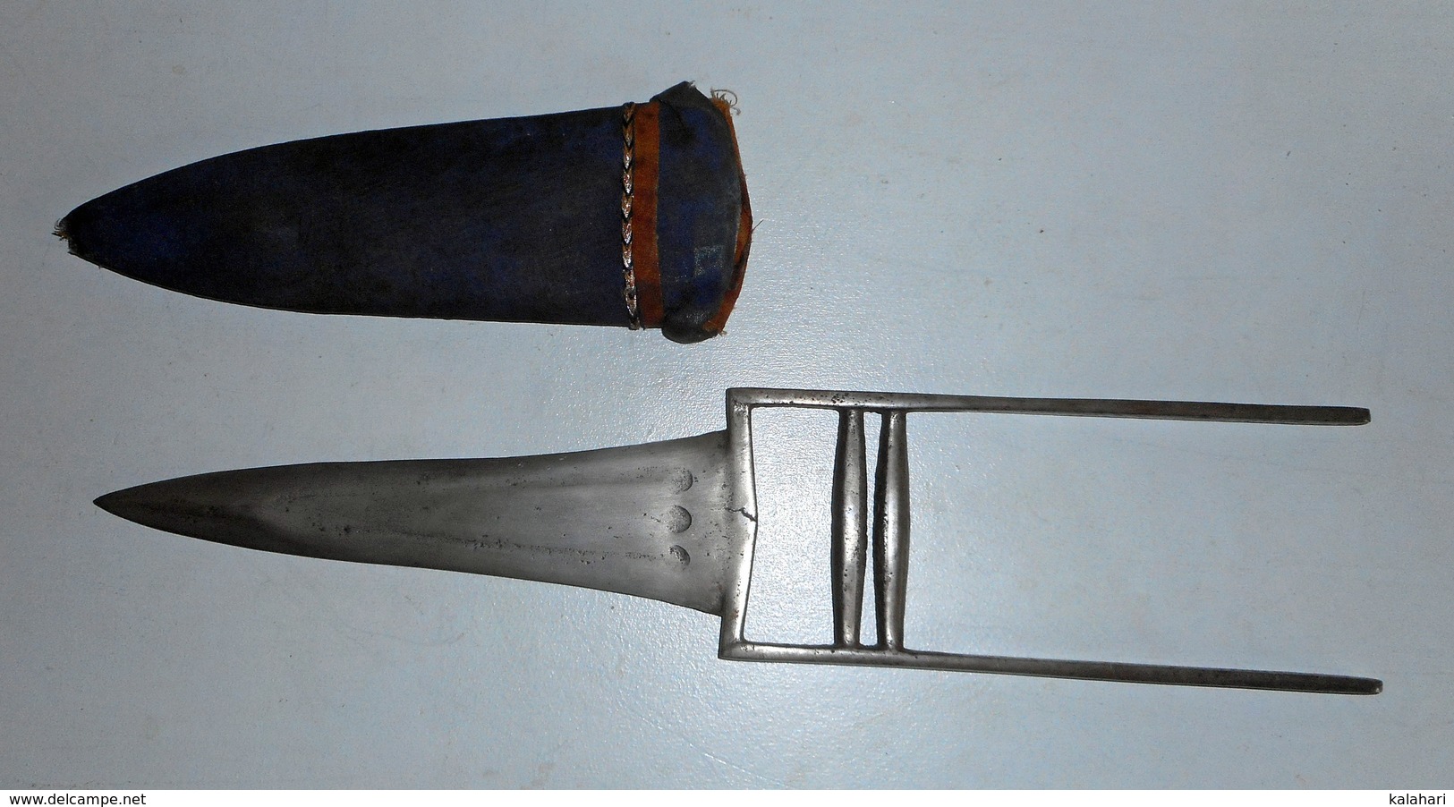 COUTEAU KATAR INDIEN ET SON FOURREAU, LONG ET PUISSANT PERCE ARMURE A POINTE RENFORCÉE - Knives/Swords