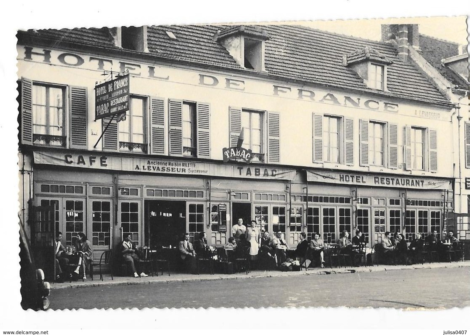 CLERMONT (60) Carte Photo Façade De L'Hotel De France Belle Animation - Clermont