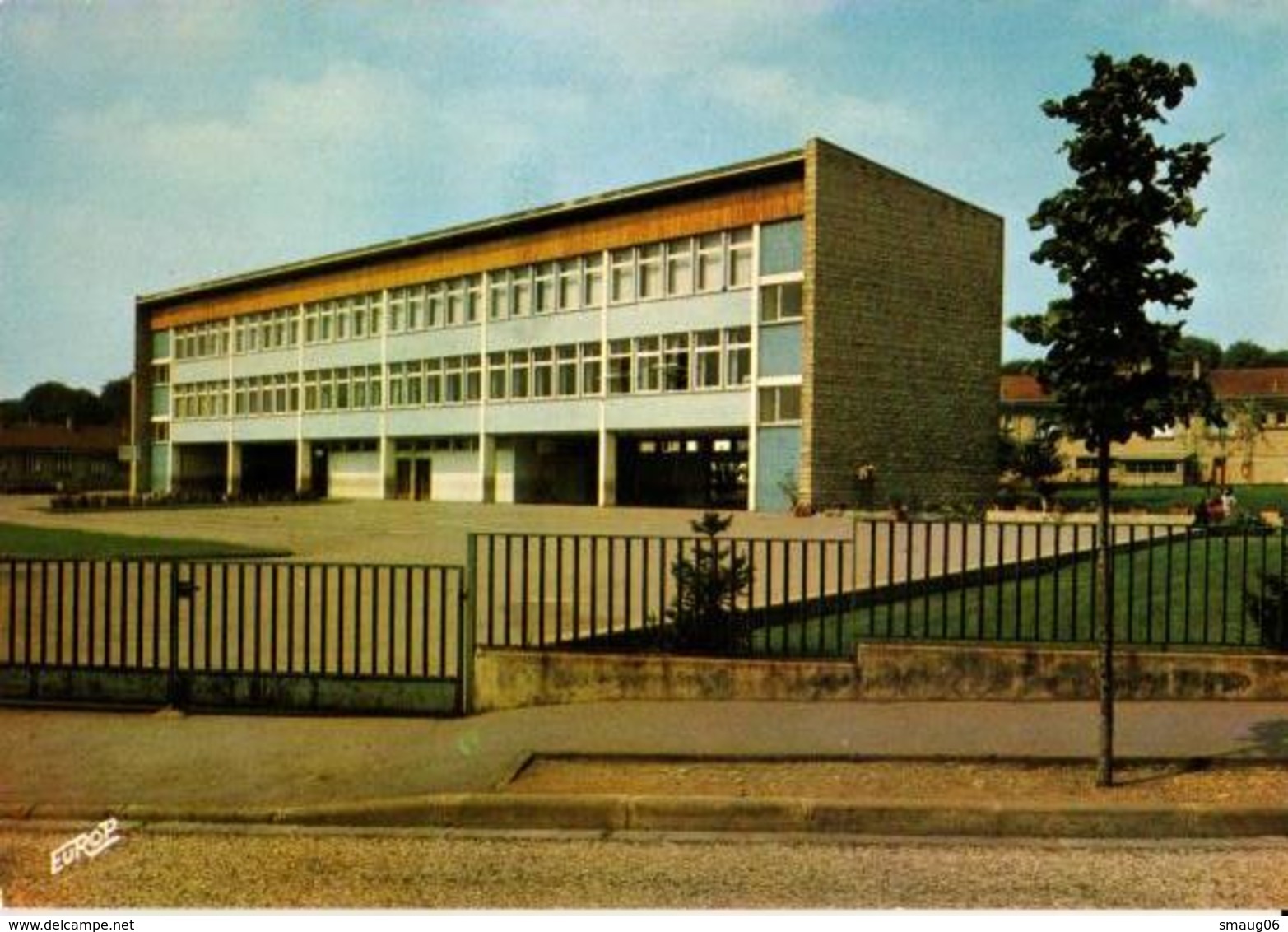 54 - HOMÉCOURT - ÉCOLES HENRI BARBUS - Homecourt