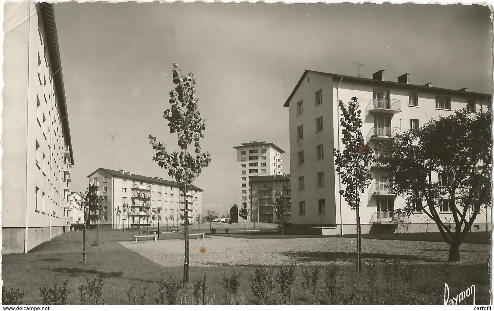 CPSM BONDY - Les Nouveaux Immeubles - Bondy