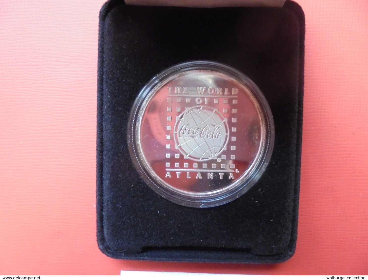 COCA' COLA COMPANY SUPERBE MEDAILLE ARGENT 999 (1 OUNCE PUR) EN BOITIER - Professionnels/De Société