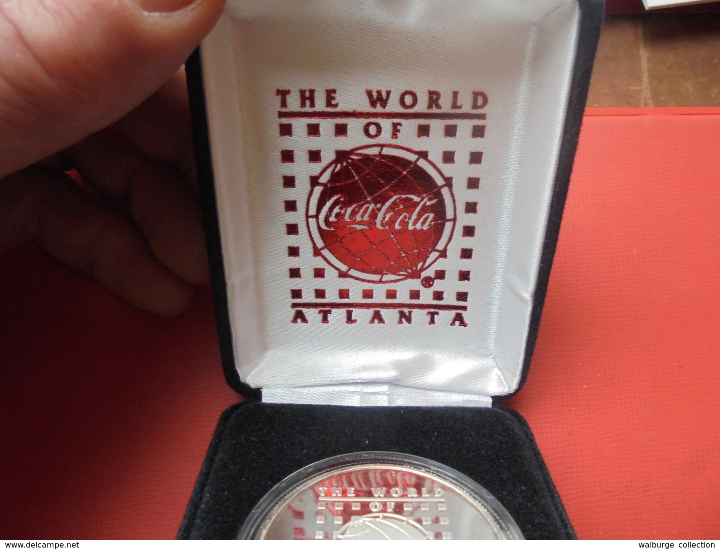 COCA' COLA COMPANY SUPERBE MEDAILLE ARGENT 999 (1 OUNCE PUR) EN BOITIER - Professionnels/De Société