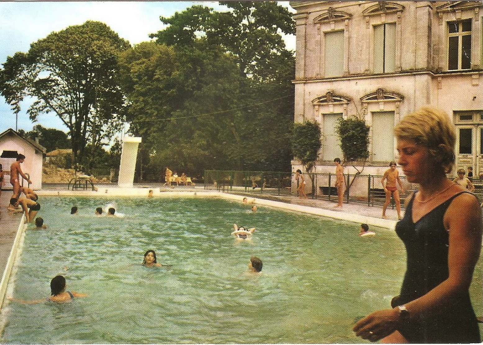 AULNAY De SAINTONGE - La Piscine - Aulnay