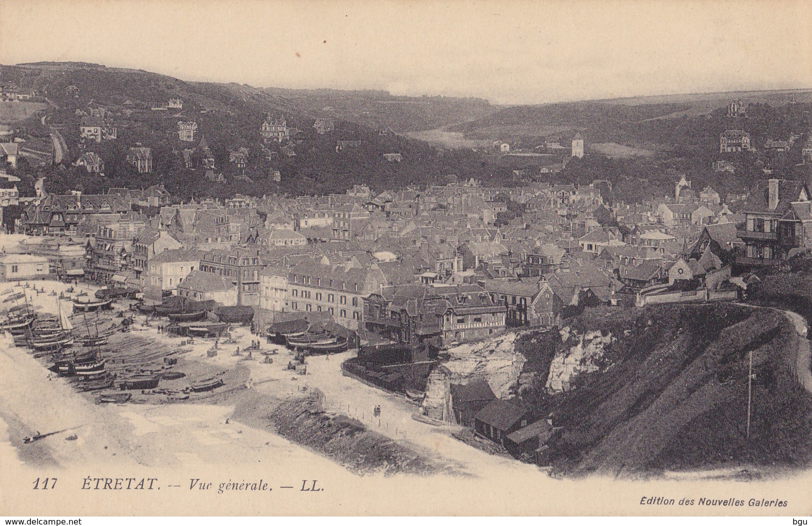 Etretat (76) - Vue Générale - Etretat