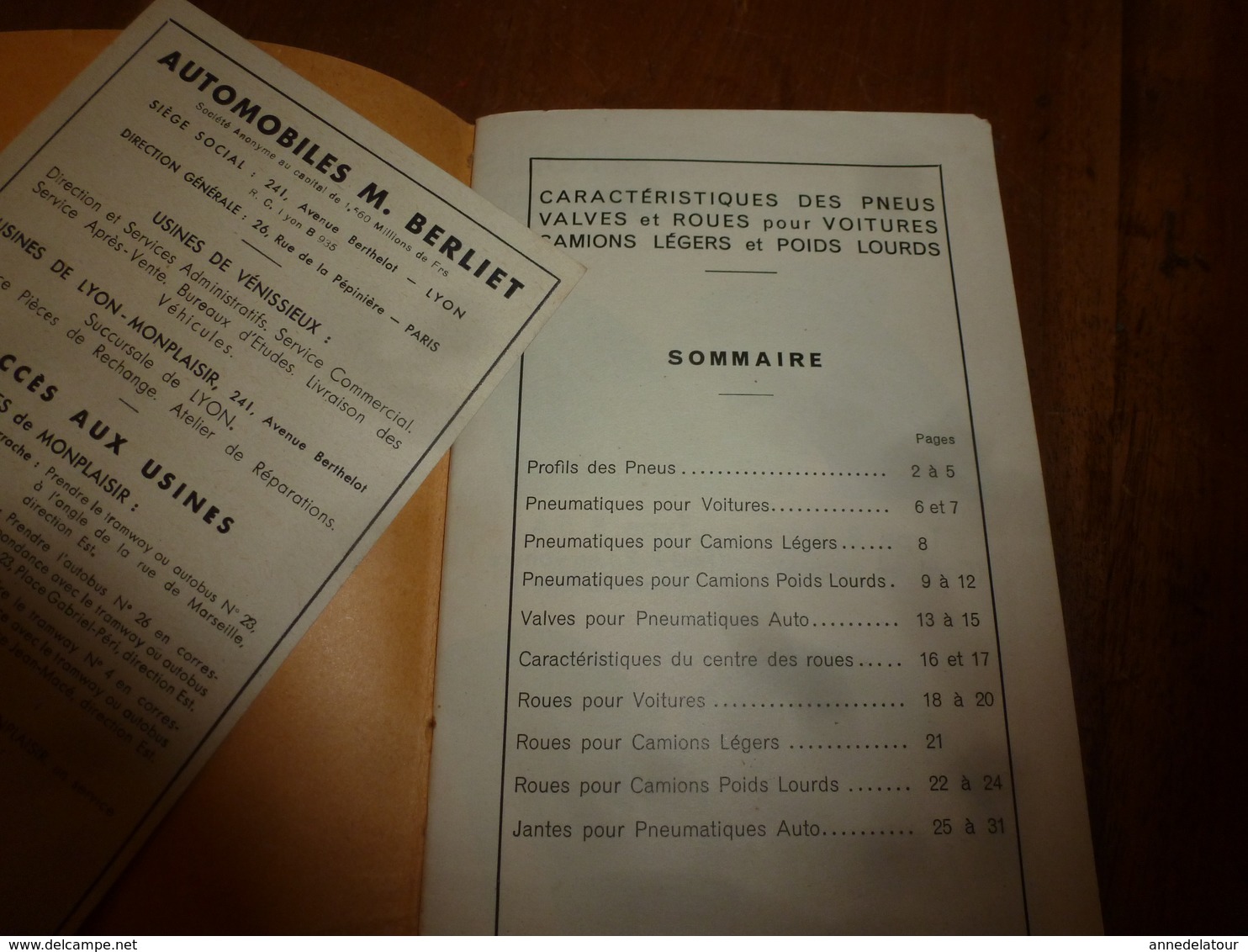 1951 DUNLOP : Caractéristiques Des Pneus, Valves Et Roues Pour Voitures , Camions Légers Et Poids Lourds - Autres & Non Classés
