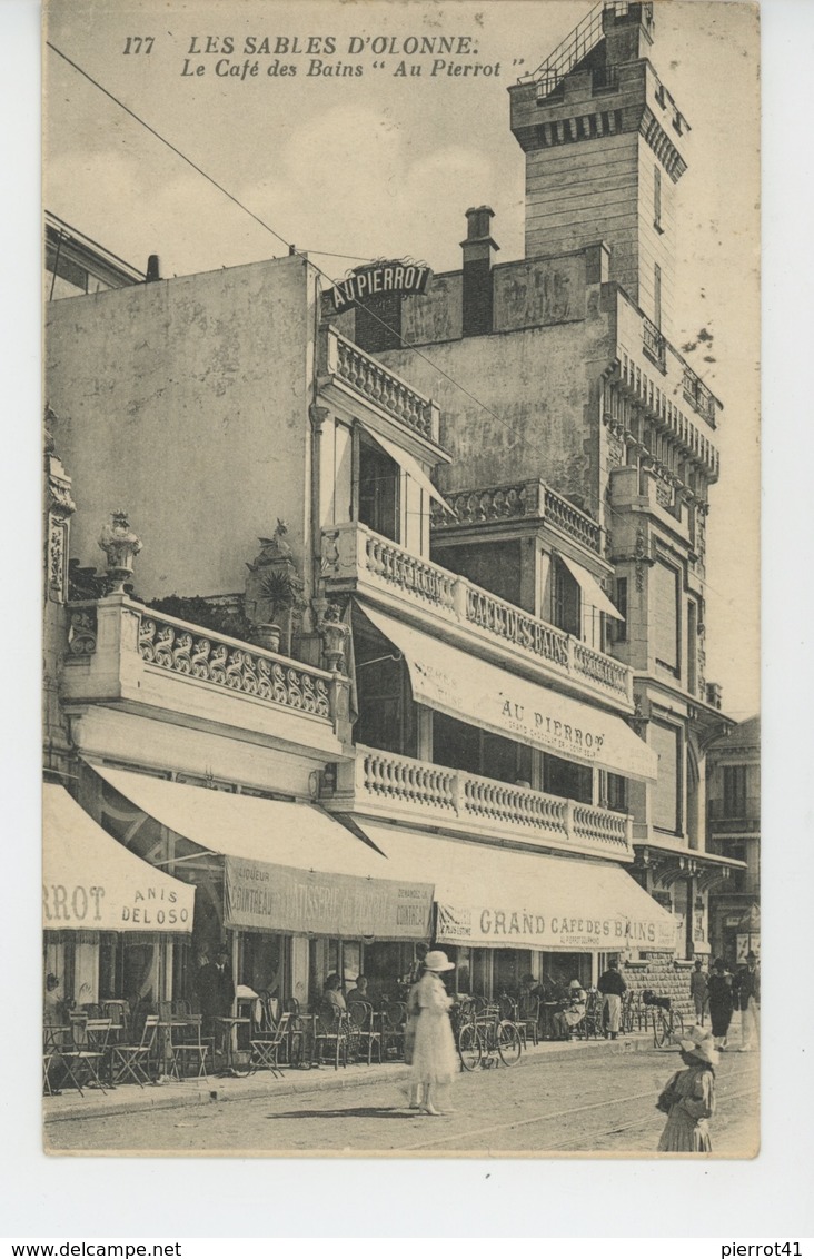 LES SABLES D'OLONNE - Le CAFÉ DES BAINS "AU PIERROT " - Sables D'Olonne