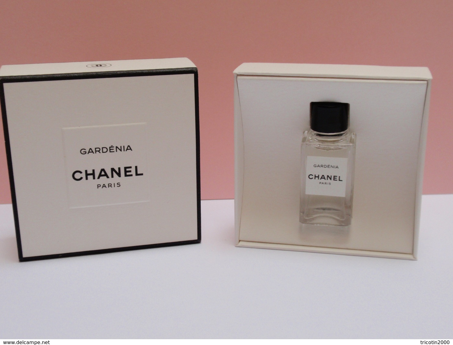 MINIATURE Eau De Parfum GARDENIA De CHANEL 4 Ml Les Exclusifs - Miniatures Femmes (avec Boite)