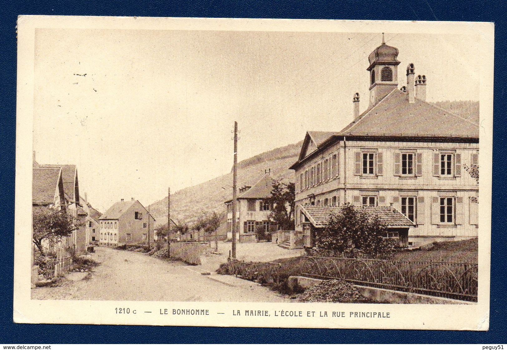 68. Le Bonhomme. La Mairie, L'école Et La Rue Principale. 1937 - Autres & Non Classés