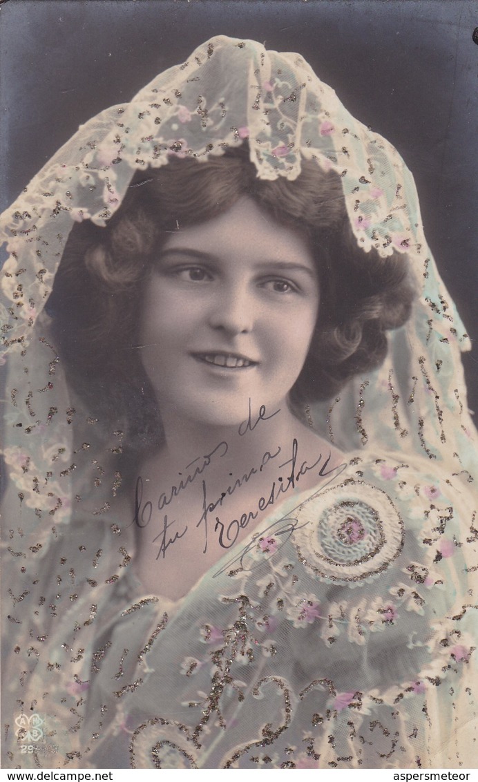 BRIDE COLORISEE AVEC DETAILS EN BRILLANTINE. FANCY CPA CIRCULEE CIRCA 1900 TIMBRE ARRACHE - BLEUP - Noces