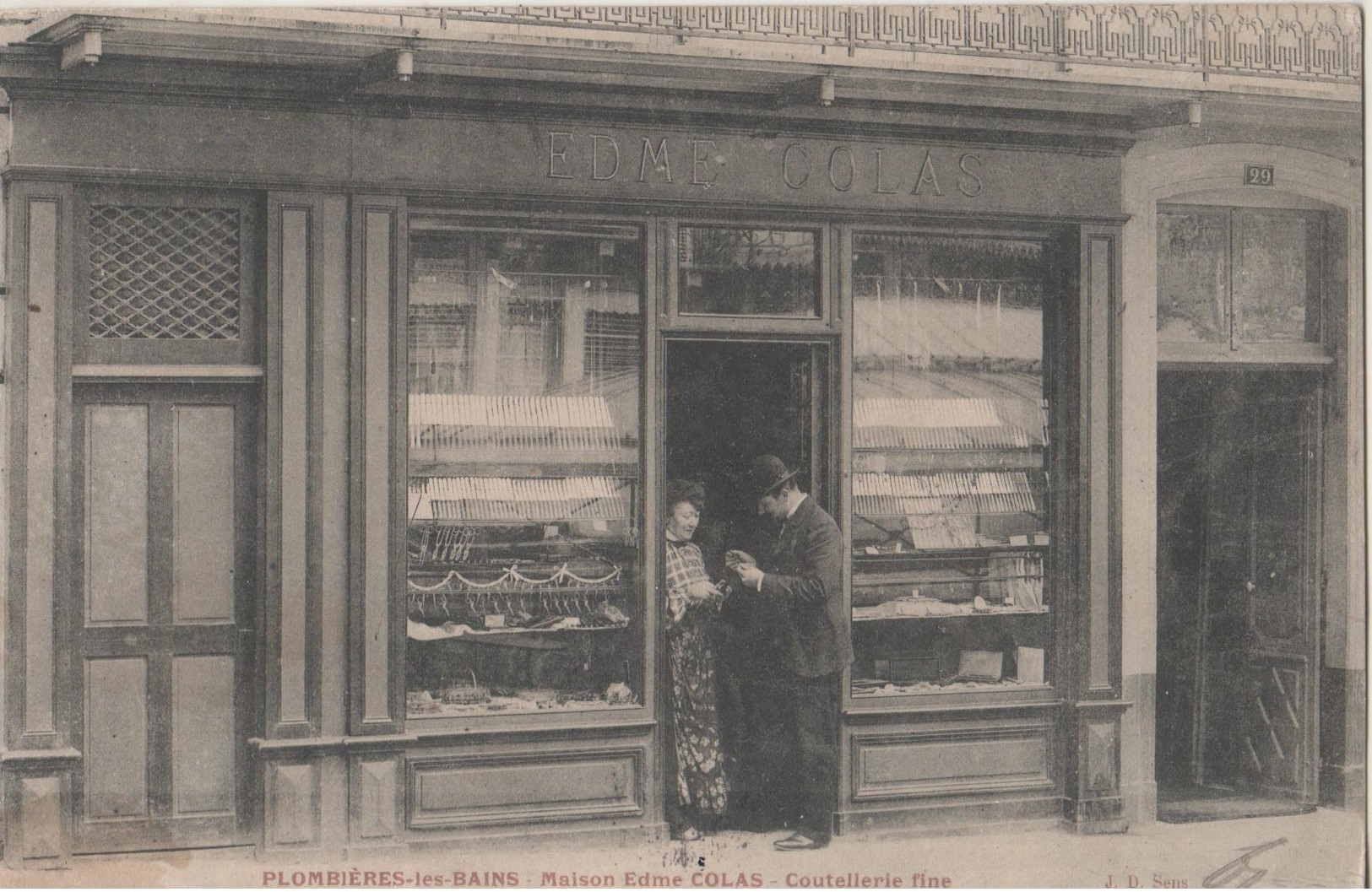 CPA 88. Plombières Les Bains. Maison Edme Colas, Coutellerie Fine. Devanture De Magasin - Plombieres Les Bains