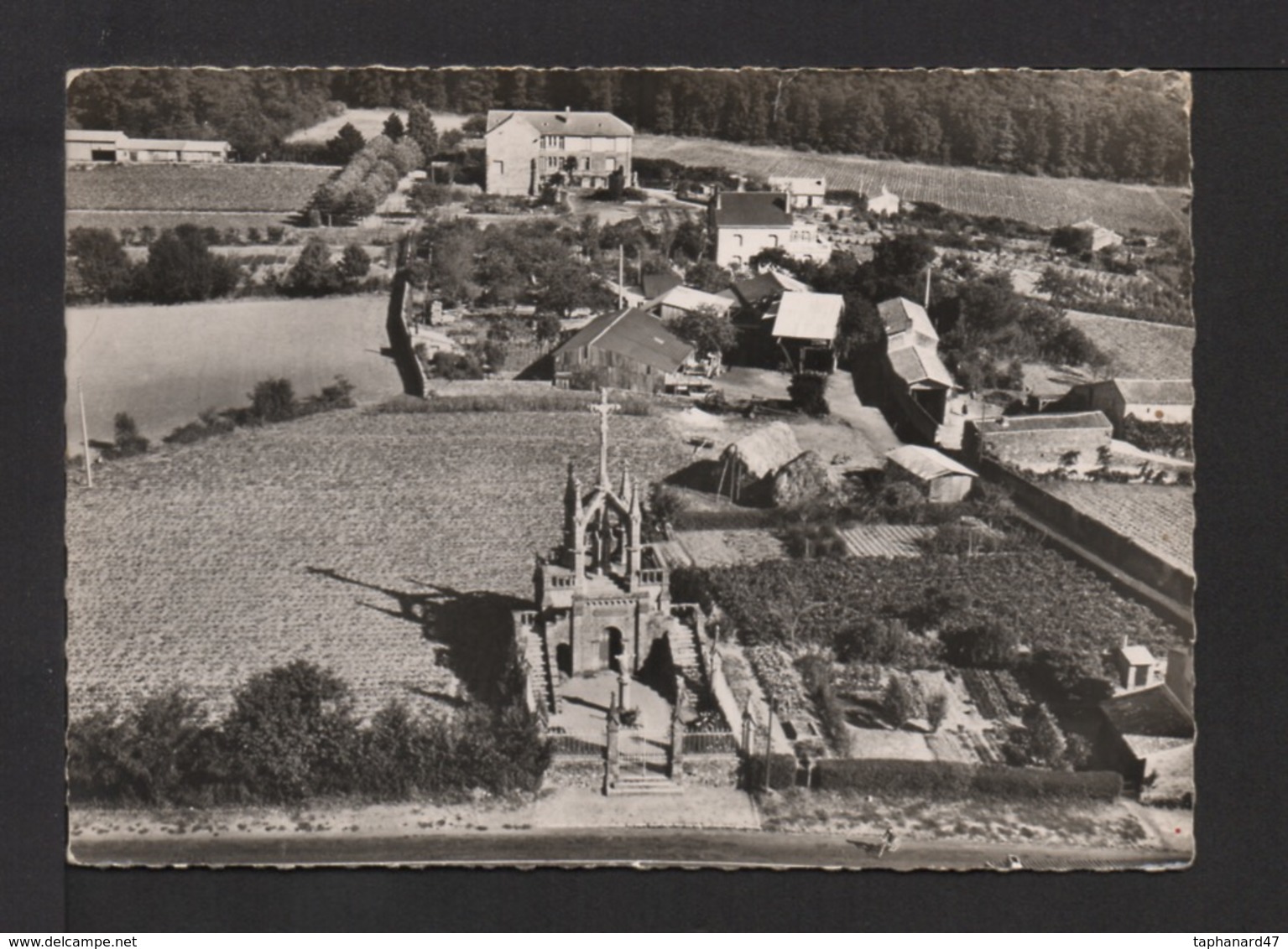 Gf. Dépt .85. LES HERBIERS . Panorama Du Calvaire St De L'Hôpital . - Les Herbiers