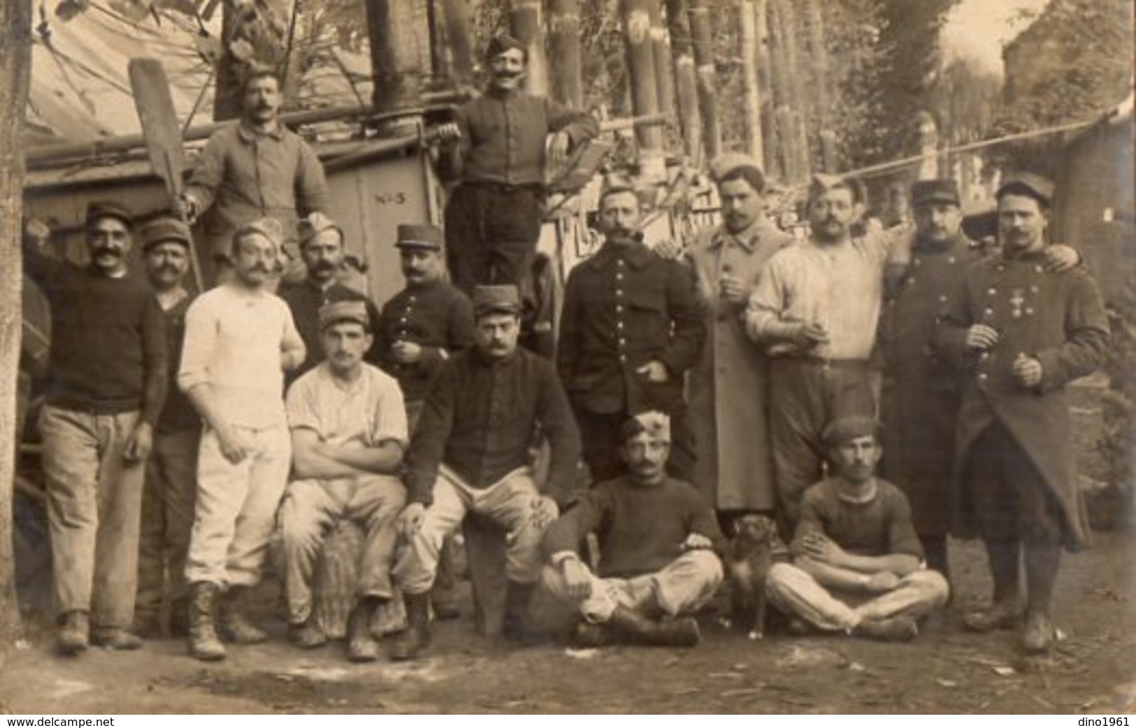 CPA 2525 - MILITARIA - Carte Photo Militaire - Section Boulangerie De Campagne N°67 à NANGIS ( Seine & Marne ) - Personnages