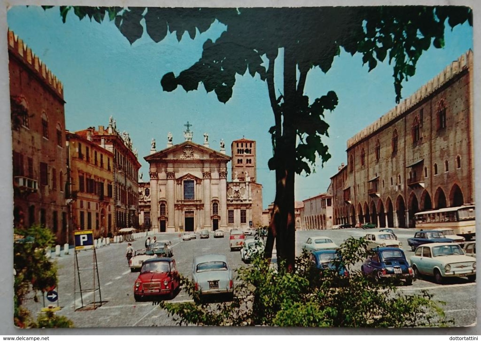 Mantova - Piazza Sordello - Auto Cars Fiat 500 Fiat 600 Fiat 850 VW Beetle - Vg L2 - Mantova