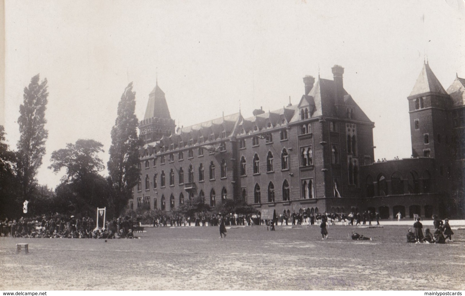 AS29 Unidentified Building With Crowds, Possibly London? - RPPC - Other & Unclassified