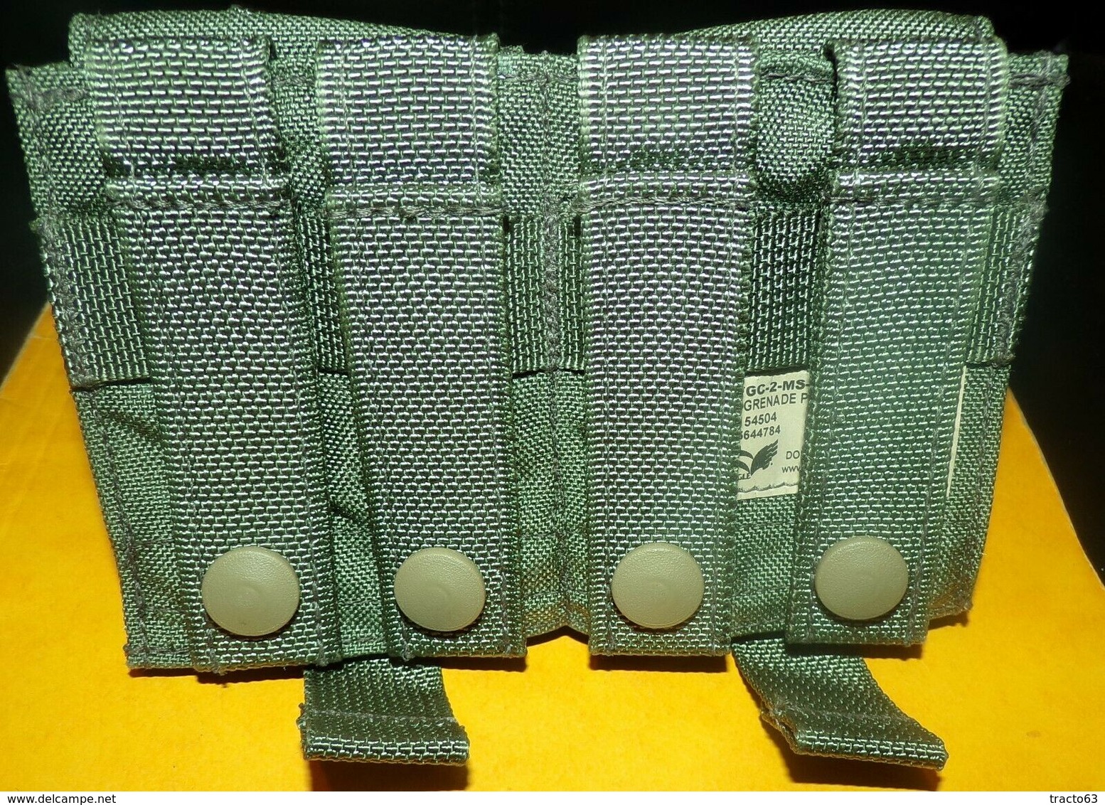 PORTE GRENADE MS FRAG  DOUBLE POUR PORT AU BRELAGE ,DIMENSION 16 CM X 10 CM X 6CM, NEUVE , ARMEE FRANCAISE NEUVE  POUR T - Equipement