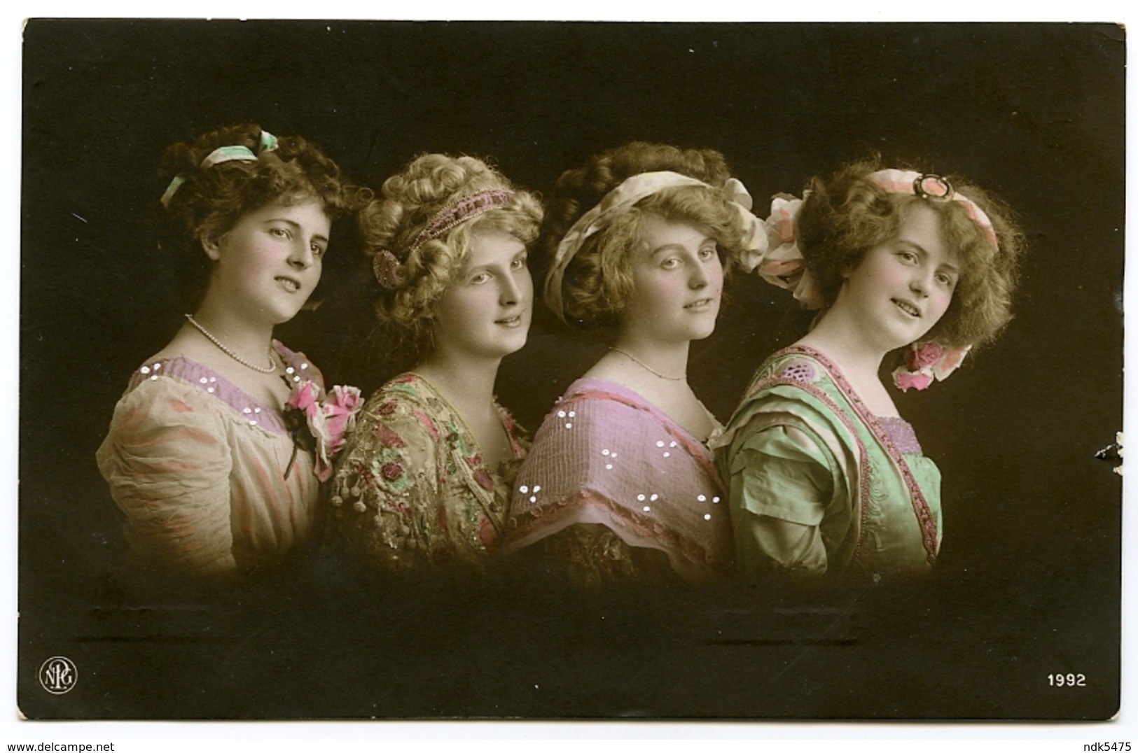 EDWARDIAN FASHION : FOUR PRETTY GIRLS - DRESSES / RIBBONS (HAND COLOURED) / ADDRESS - GRAVESEND - Fashion