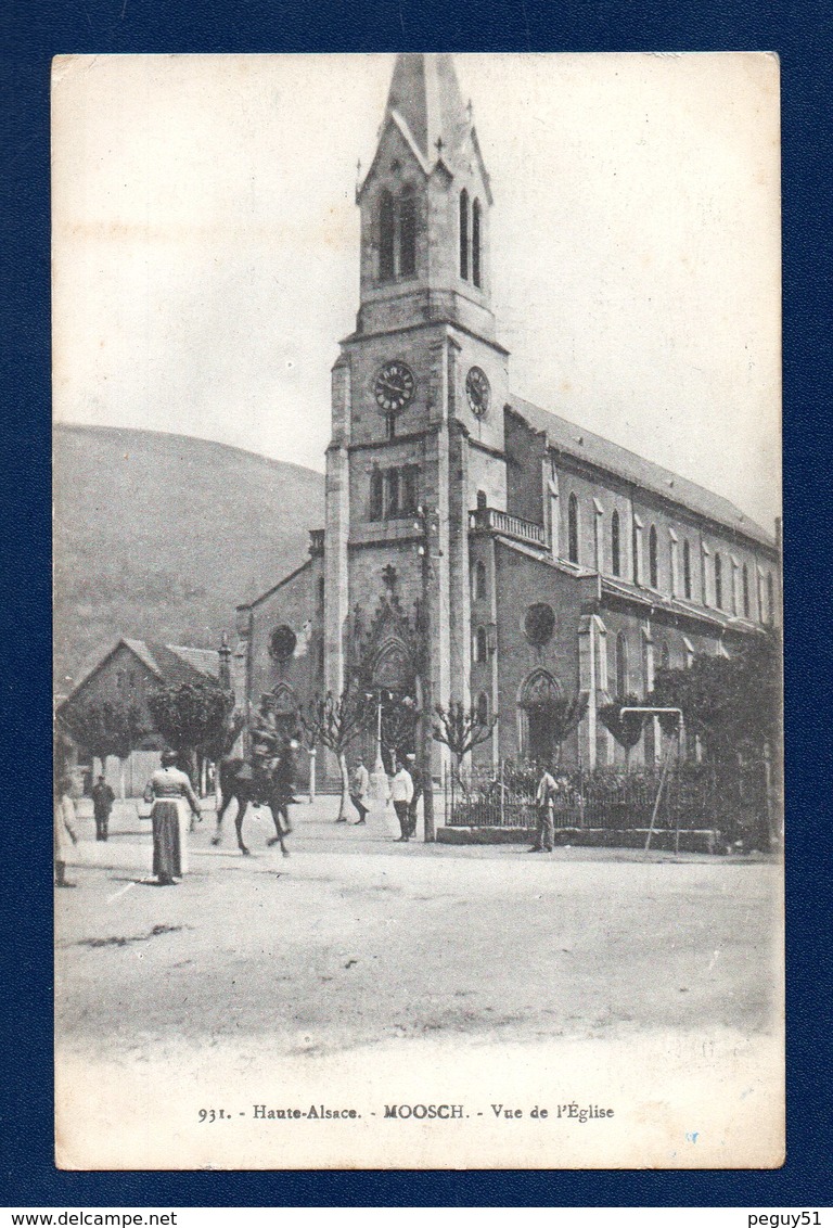 68. Moosch. Eglise Saint-Augustin. Cavalier Et Passants - Autres & Non Classés