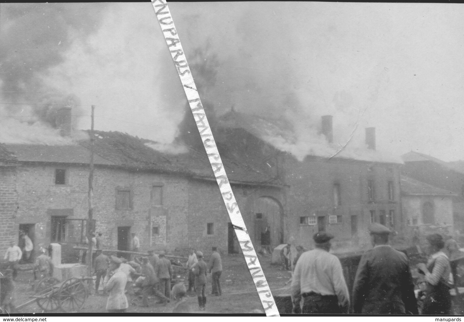 08 BRIQUENAY  / 2 PHOTOS ALLEMANDES / JUILLET 1917 / INCENDIE DANS LA GRANDE-RUE / SOLDATS ALLEMANDS / MILITAIRES - Other & Unclassified