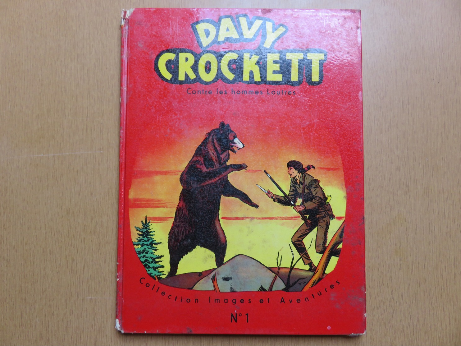 RARE Belle BD DAVY CROCKETT Contre Les HOMMES LOUTRES EO VAILLANT 1963 Dessins KLINE Relié – 1963 - Edizioni Originali (francese)