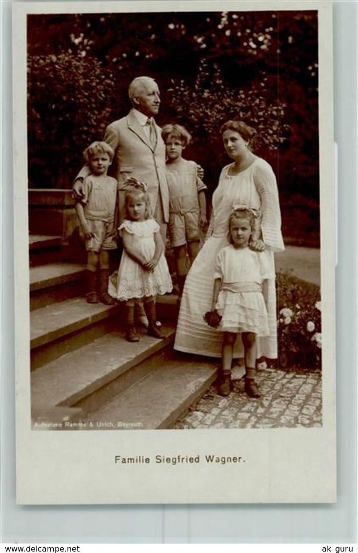 52284306 - Familie Siegfried Wagner Blumen Treppe - Altri & Non Classificati