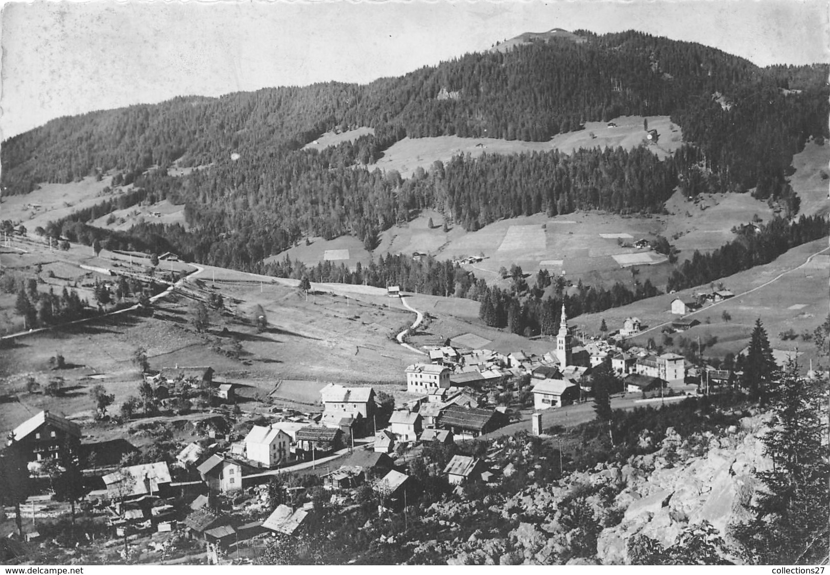 74-LA-CLUSAZ- ET LA COLLINE DE BEAU-REGARD - La Clusaz