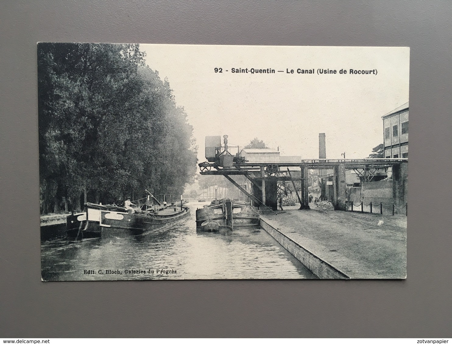 SAINT-QUENTIN - Canal - Usine De Rocourt - Péniche - Bateau - Scheepvaart - Maritime - Saint Quentin