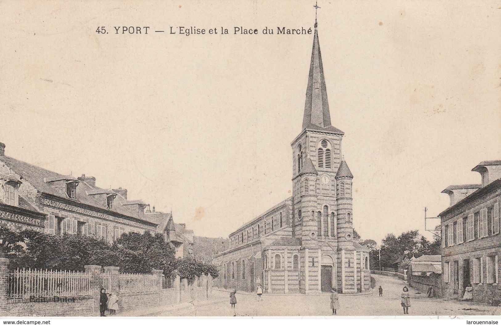 76 - YPORT - L' Eglise Et La Place Du Marché - Yport