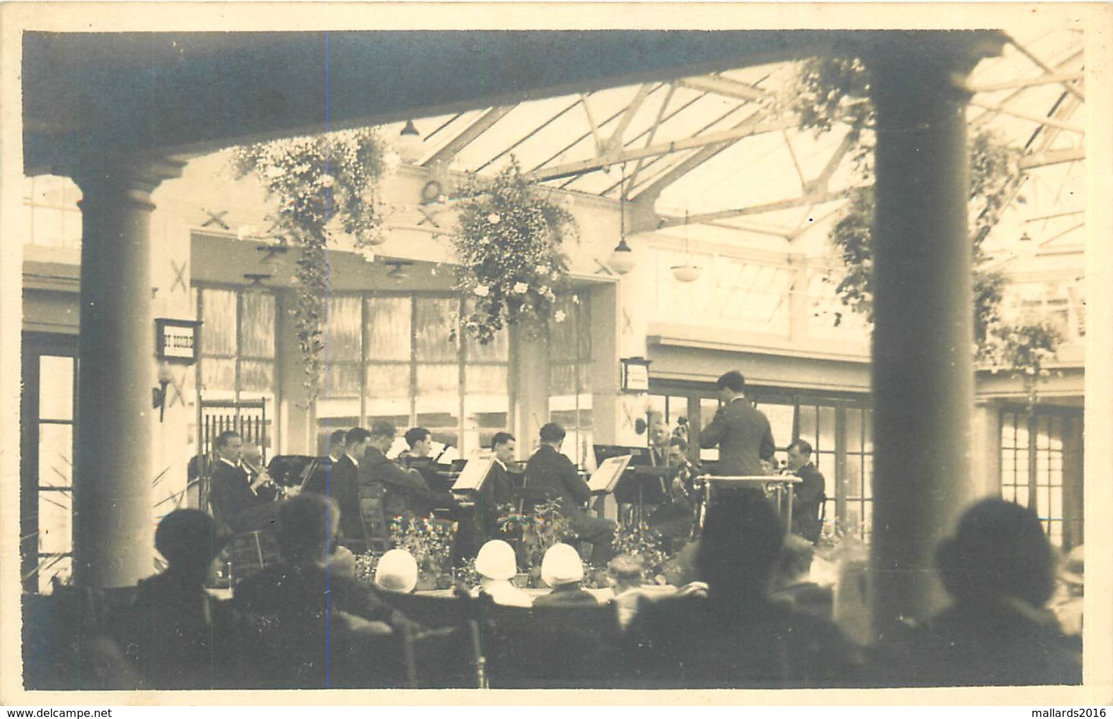 BY A DEWSBURY PHOTOGRAPHER - BAND PLAYING 1930's?? - LOCATION UNKNOWN #841114 - Other & Unclassified