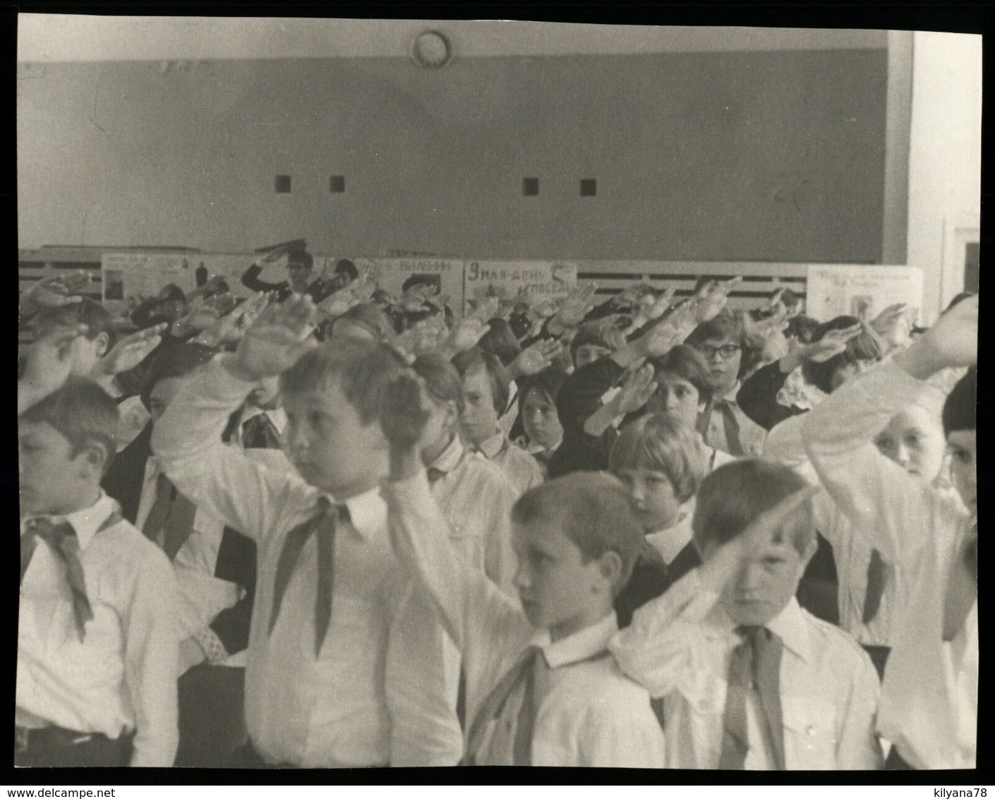 1970s SOVIET PIONEER Always Ready! Recruitment Parade USSR Original Photo - Autres & Non Classés