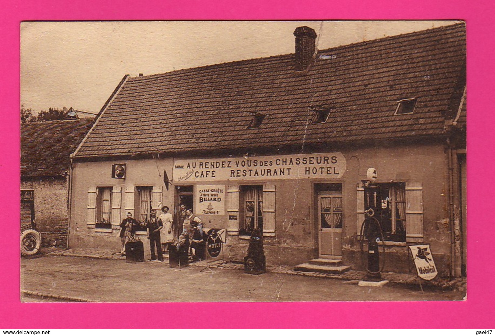 CPA  (Ref: Z 1309) CUVILLY (60 OISE) Café Restaurant Chez Julo Relai Routier Vieux Poste Essence MOBIL OIL MOTUL - Autres & Non Classés