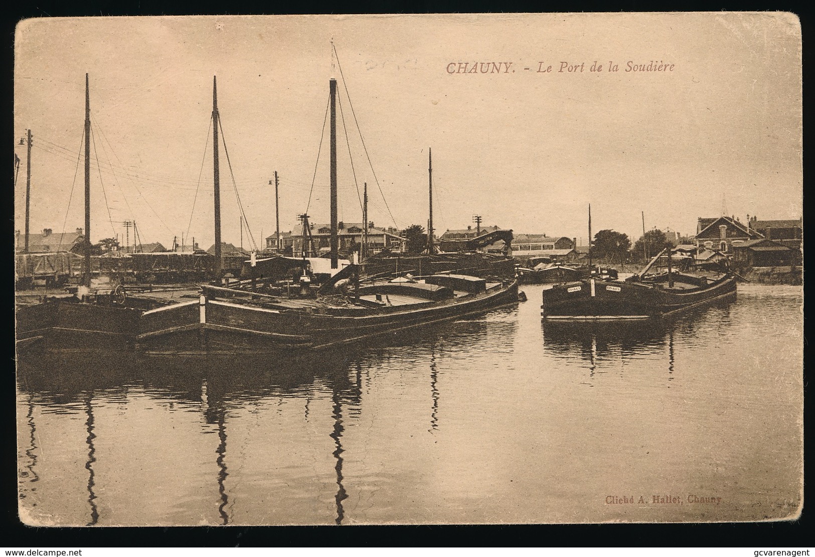 CHAUNY   LE PORT DE LA SOUDIERE   PENICHE - Chauny