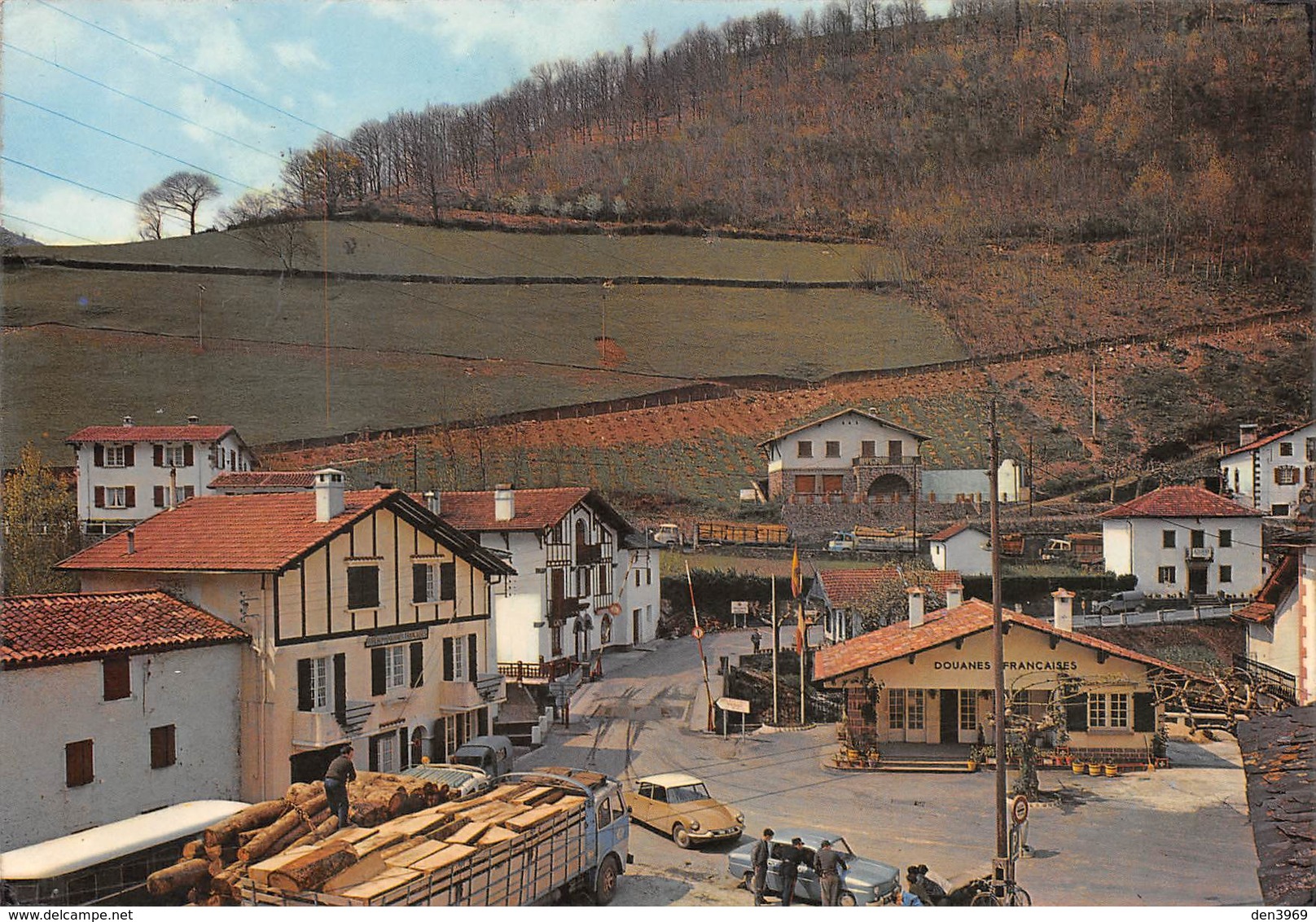 Espagne - Navarre - VALCARLOS - Luzaide - Frontera Franco-Espanola - Douanes - Automobiles DS - Navarra (Pamplona)