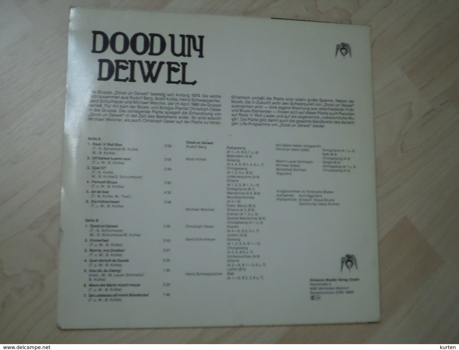 Dood Un Deiwel. Folk, Blues Und Anner Zeusch Aus'm Ried: Uff Deiwel Kumm Raus - Country & Folk