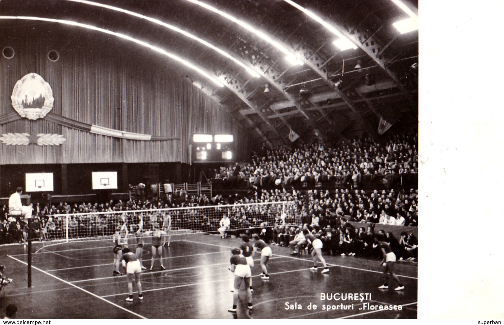 MATCH De VOLLEYBALL : SALLE De SPORT " FLOREASCA " - BUCAREST / ROUMANIE - ANNÉE / YEAR ~ 1960 (aa790) - Volleyball