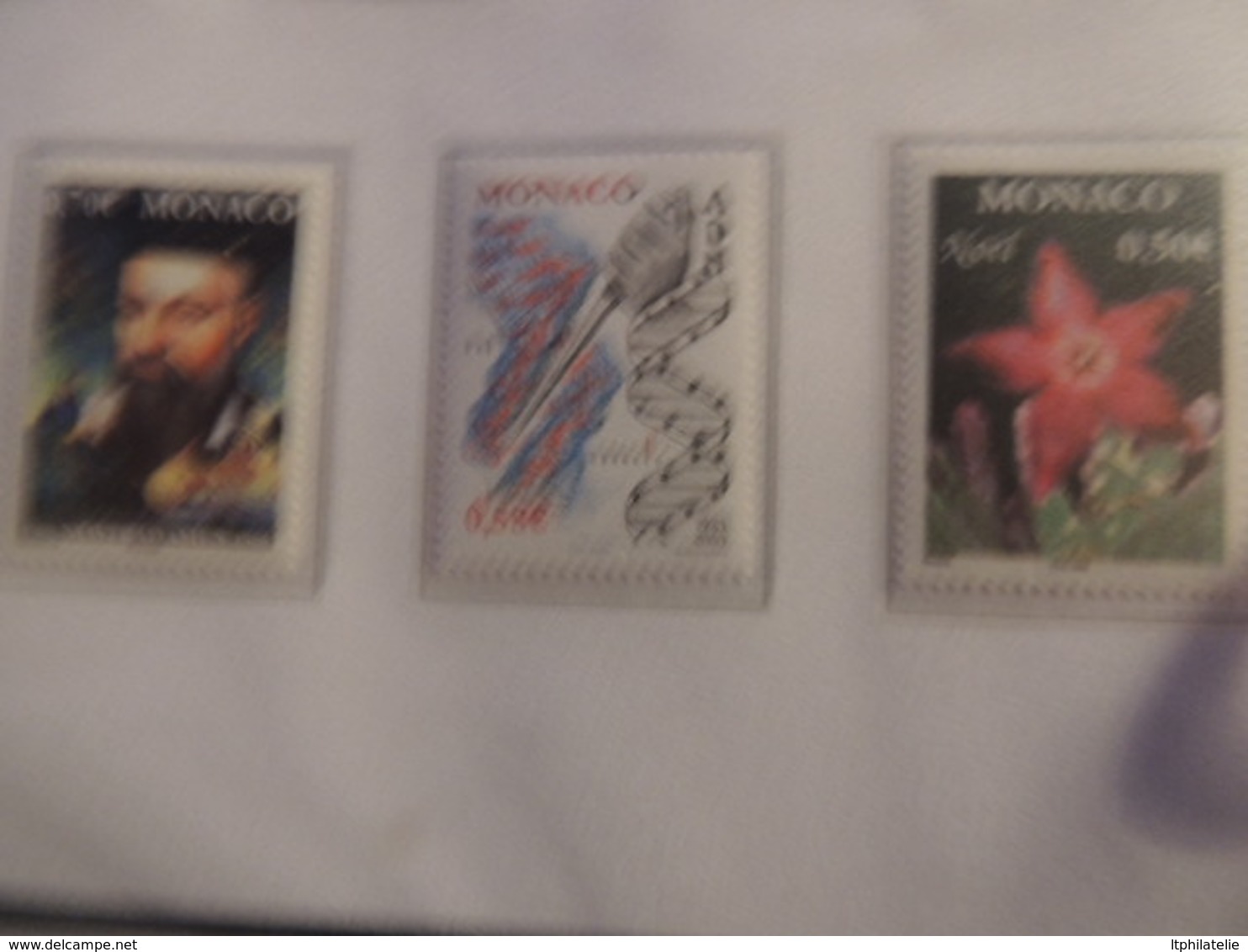 *AFFAIRE" COLLECTIO MONACO     2001 A 2004   TIMBRES NEUFS BLOCS FORTE FACIALE EURO  DANS CLASSEUR 30 PAGES