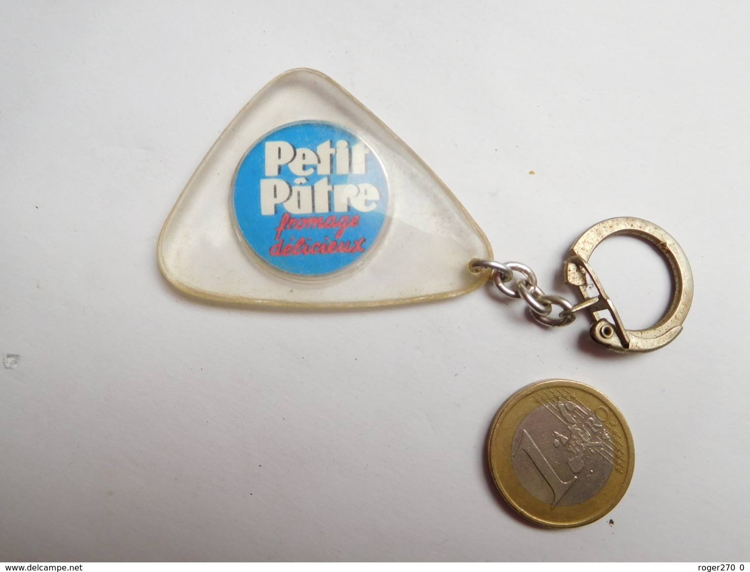 Beau Porte Clés , Fromage Petit Pâtre - Porte-clefs