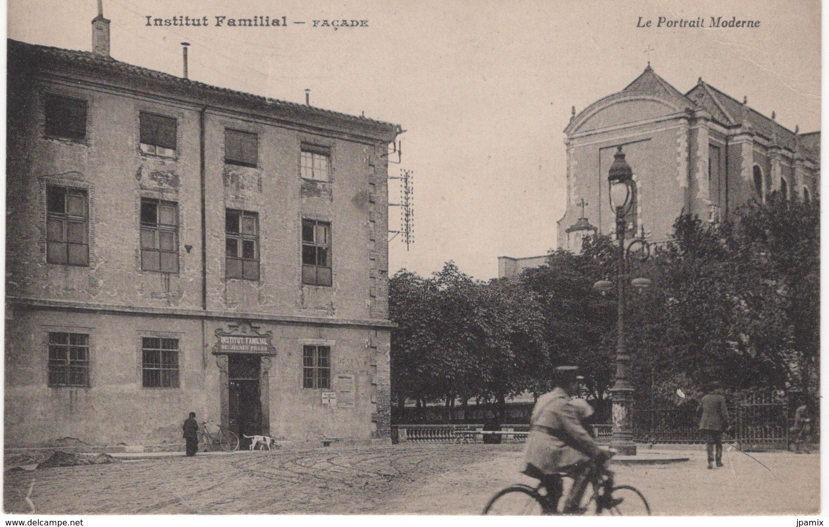 Montauban , Institut Familial De Jeunes Filles Photo Prise Avant La Restauration De La Façade En 1926 - Montauban