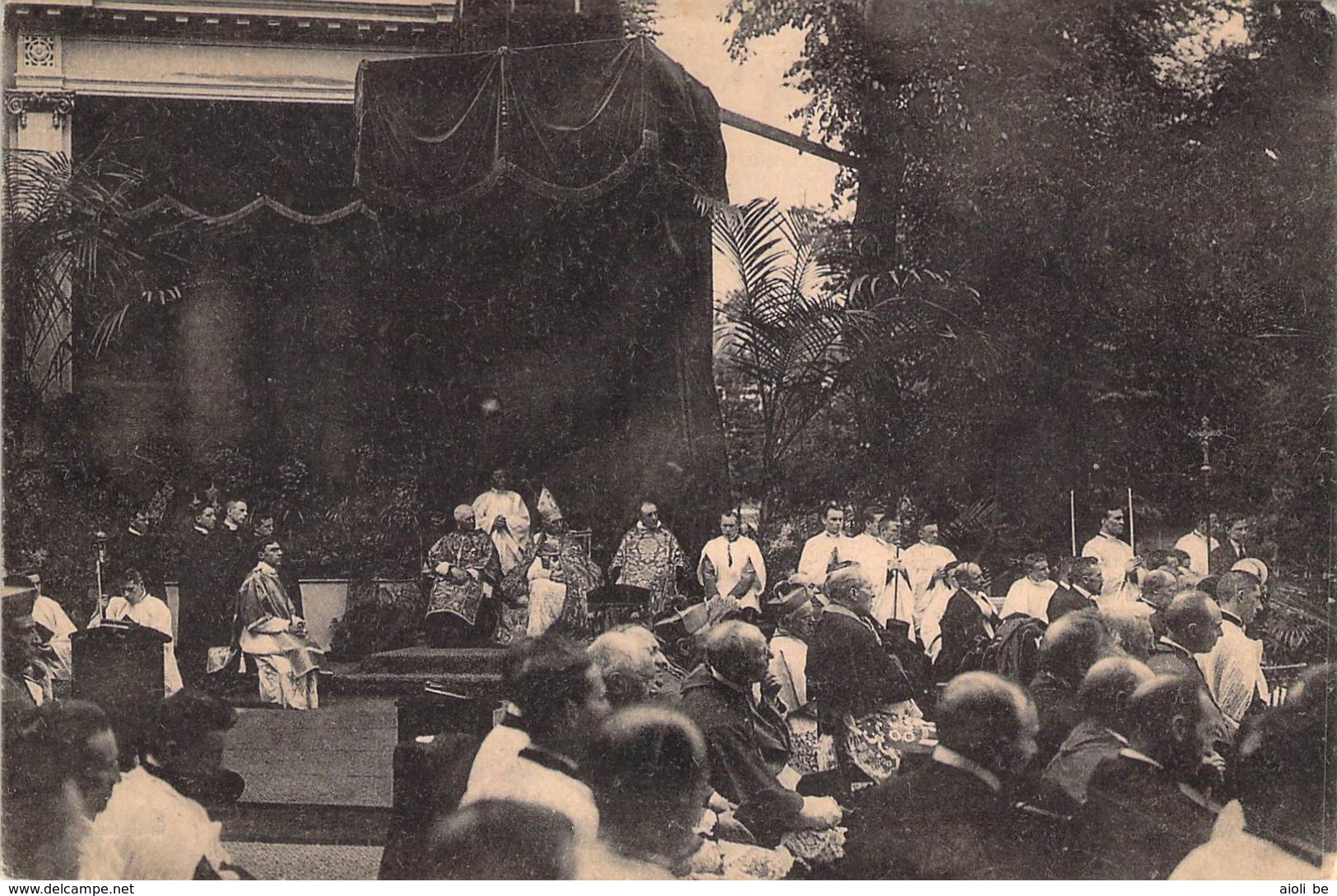 Koekelberg 29 Juin 1919 Cérémonie De Reconnaissance Nationale Envers Le S.Coeur. Le Salut. Pendant Lesermon Flamand. - Koekelberg