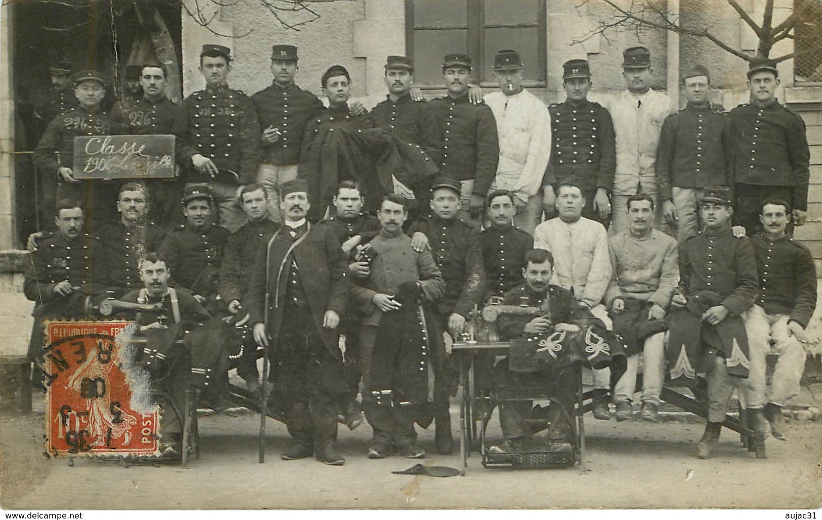 Dép 16 - Militaria - Militaires - Régiments - Machines à Coudre - Angouleme - Carte Photo - état - Angouleme